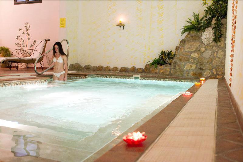Carlo'S Hotel カスタニェート・カルドゥッチ エクステリア 写真